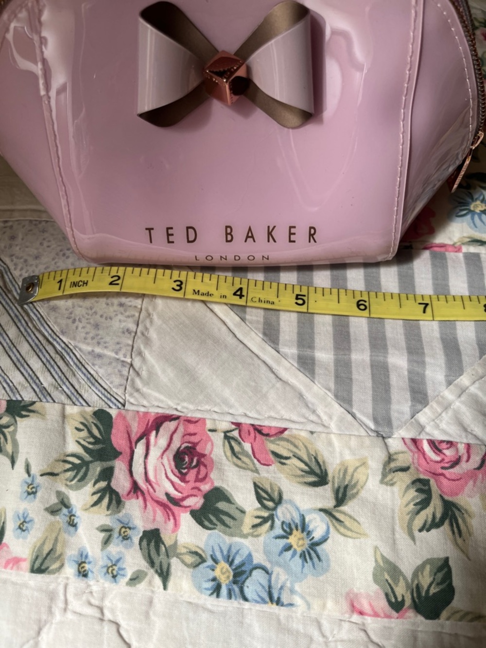 Ted Baker Light Pink Patent Bow Cosmetic Pouch - Picture 7 of 8
